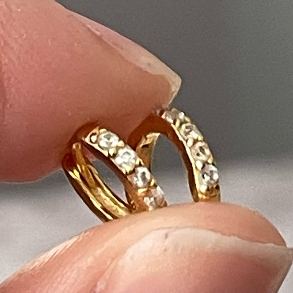 Gold plated earrings (huggies)